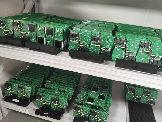 Un bon prix. Service d'assemblage de circuits imprimés à virage rapide avec une épaisseur de cuivre de 1 oz en ligne