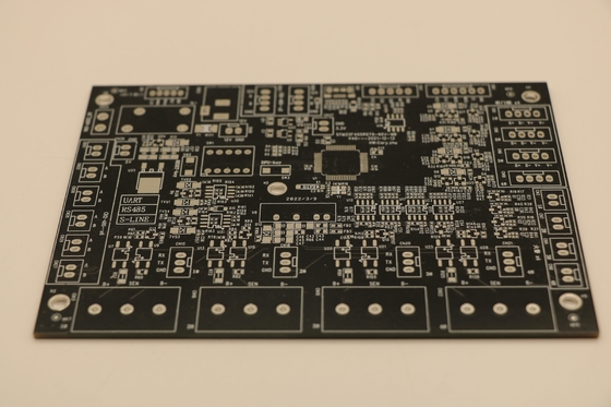 Un bon prix. 1.6mm 2OZ 4 fabricants d'électronique à couche FR4 Service d'assemblage de circuits imprimés en ligne