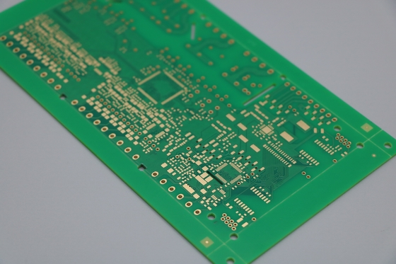 Un bon prix. 6 couches FR4 HASL/ENIG Surface vert Soldermask PCB électronique en ligne